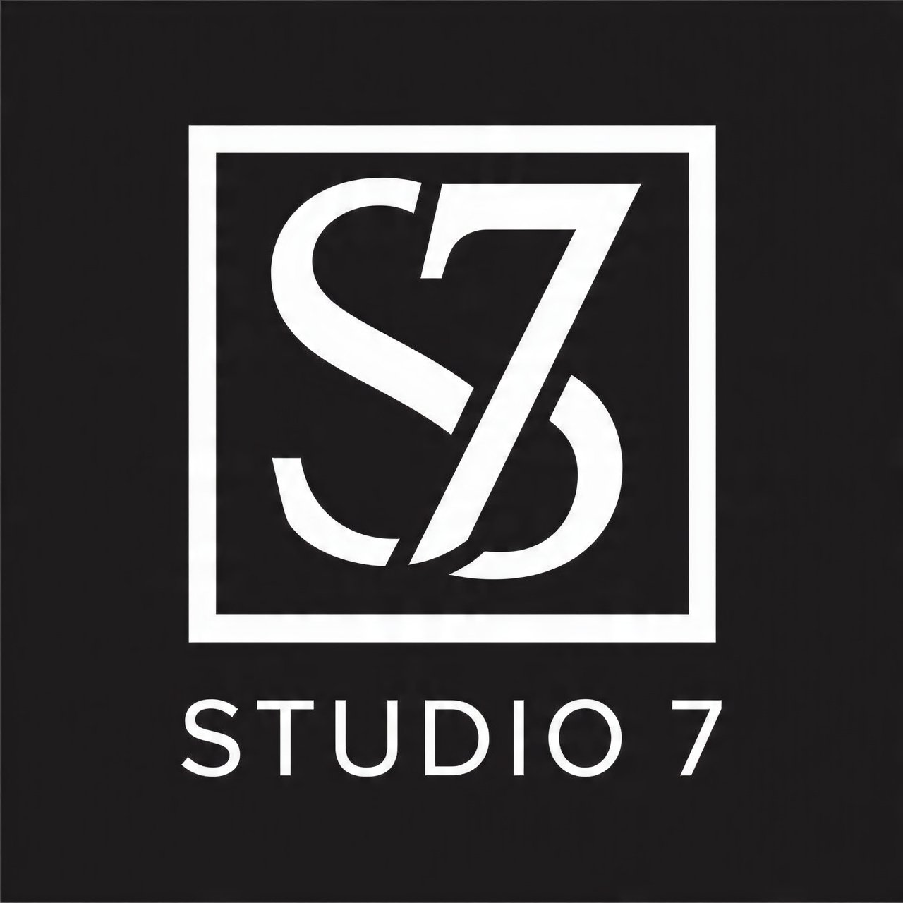STUDIO 7